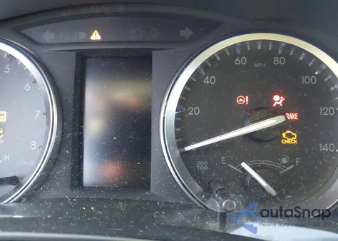 2016 Toyota Highlander Xle z USA, uszkodzony, nr VIN 5TDKKRFH0GS500932